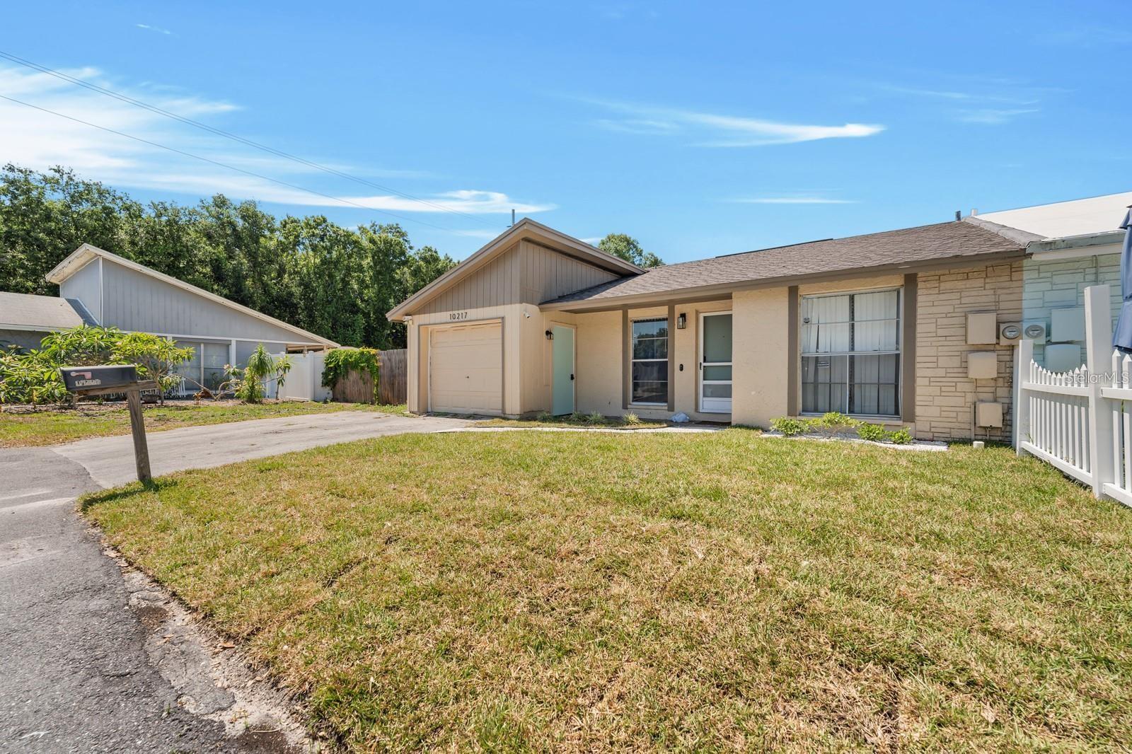 10217 TURTLE HILL CT, TAMPA, FL, 33615