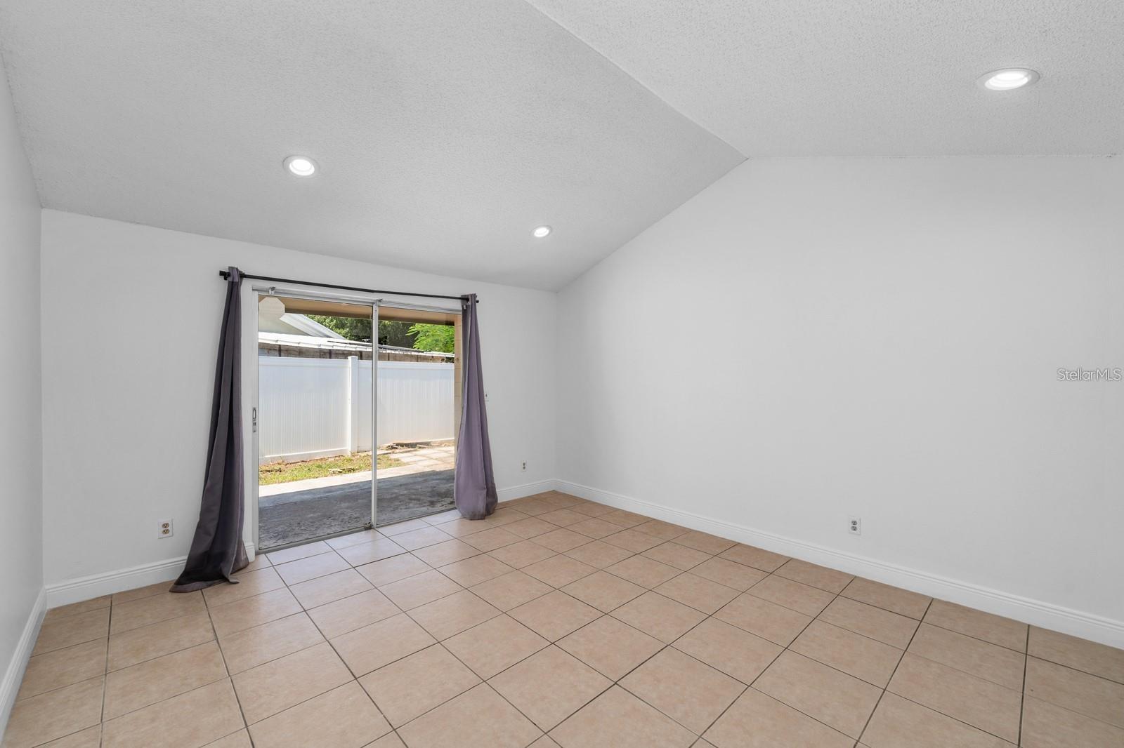 10217 TURTLE HILL CT, TAMPA, FL, 33615