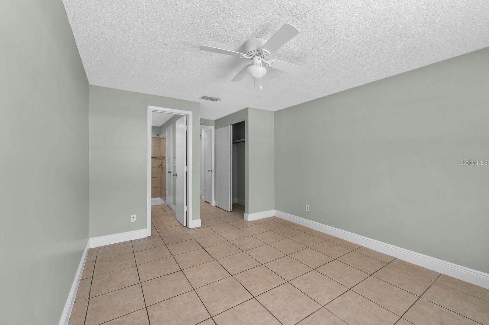 10217 TURTLE HILL CT, TAMPA, FL, 33615