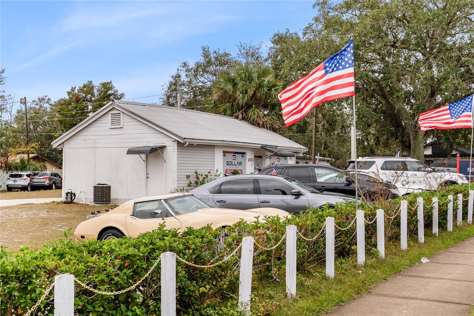 1421 GRIFFIN RD, LEESBURG, FL, 34748