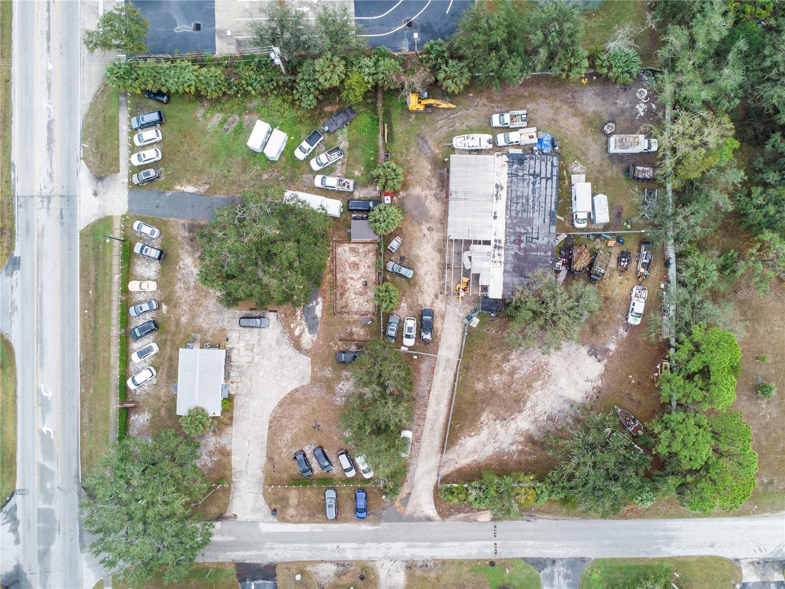 1421 GRIFFIN RD, LEESBURG, FL, 34748