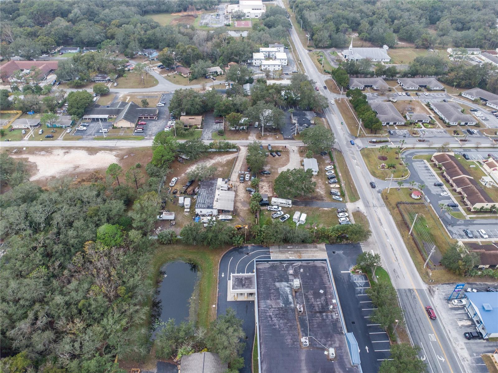 1421 GRIFFIN RD, LEESBURG, FL, 34748