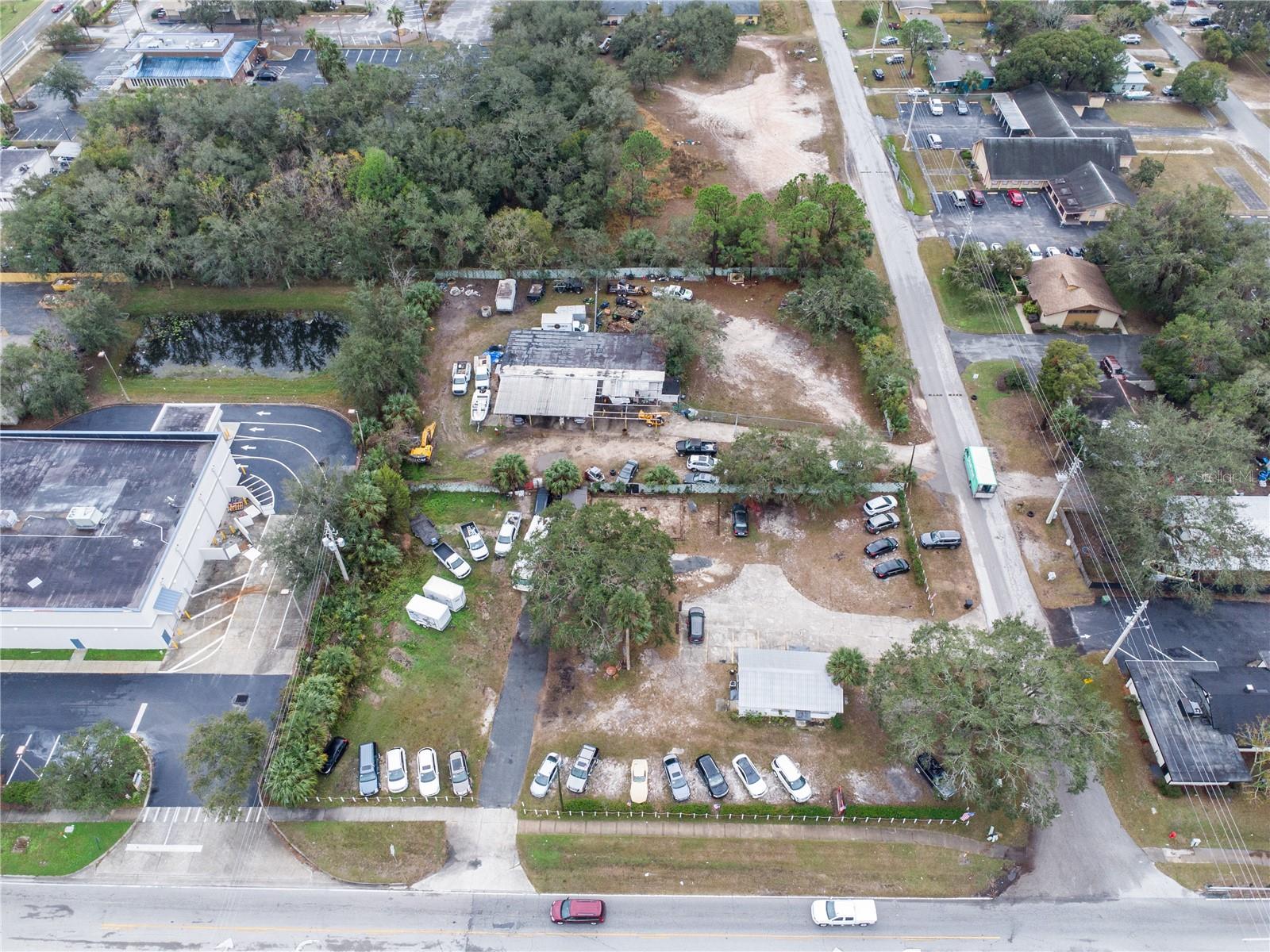 1421 GRIFFIN RD, LEESBURG, FL, 34748