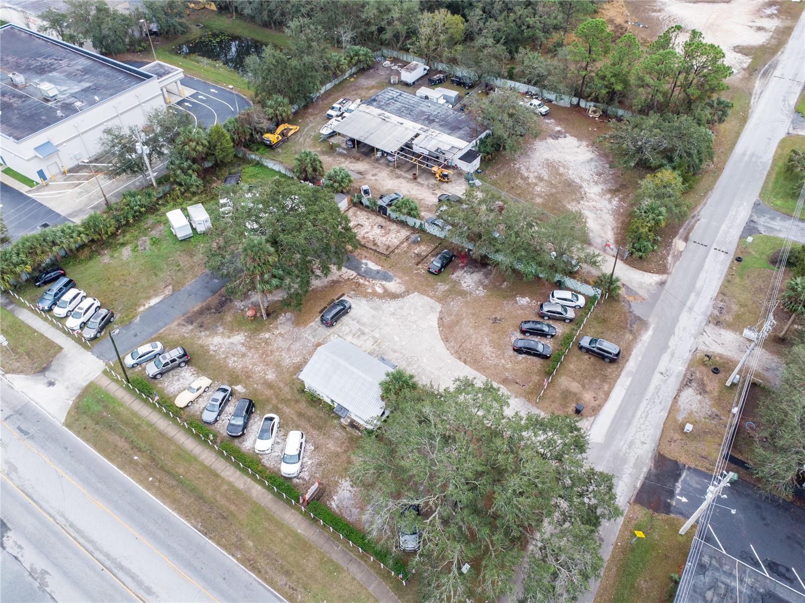 1421 GRIFFIN RD, LEESBURG, FL, 34748