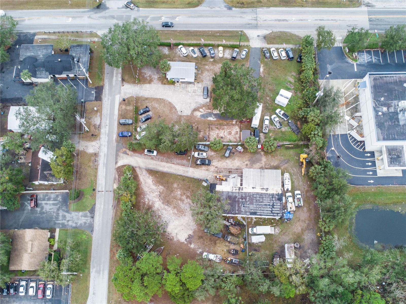 1421 GRIFFIN RD, LEESBURG, FL, 34748