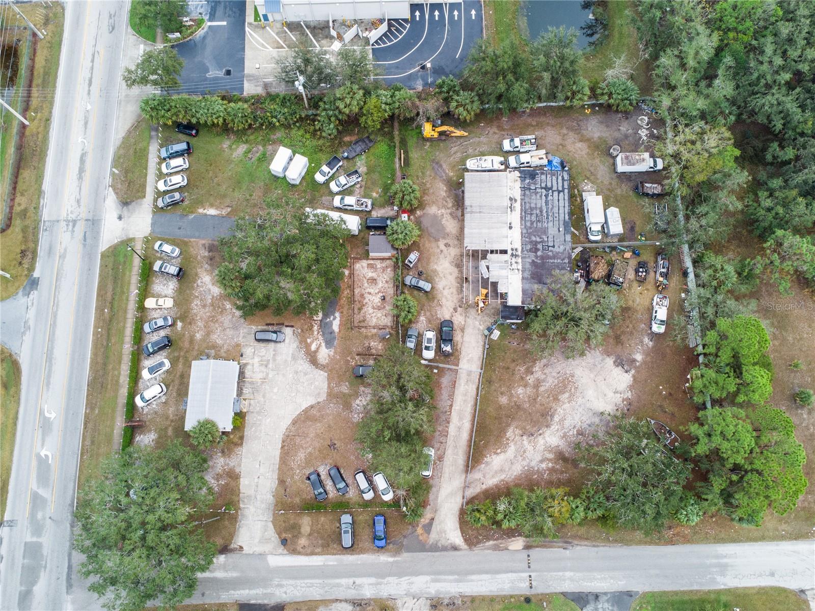 1421 GRIFFIN RD, LEESBURG, FL, 34748