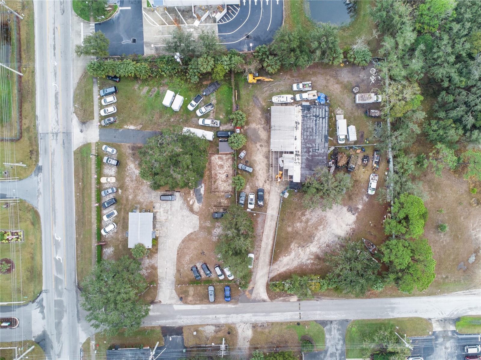 1421 GRIFFIN RD, LEESBURG, FL, 34748