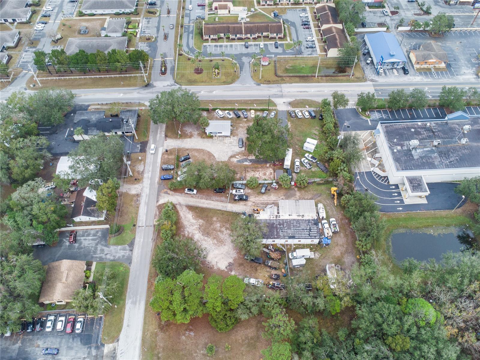 1421 GRIFFIN RD, LEESBURG, FL, 34748