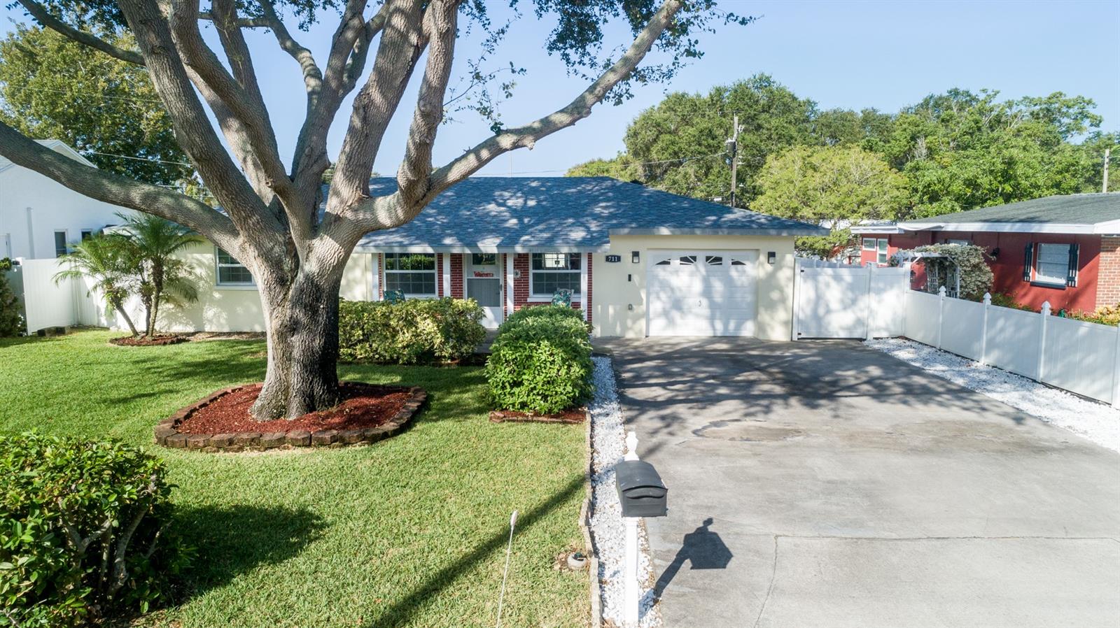 711 22ND ST SW, LARGO, FL, 33770