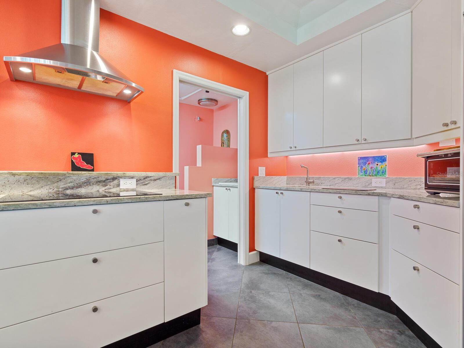 1701 STARLING DR, SARASOTA, FL, 34231