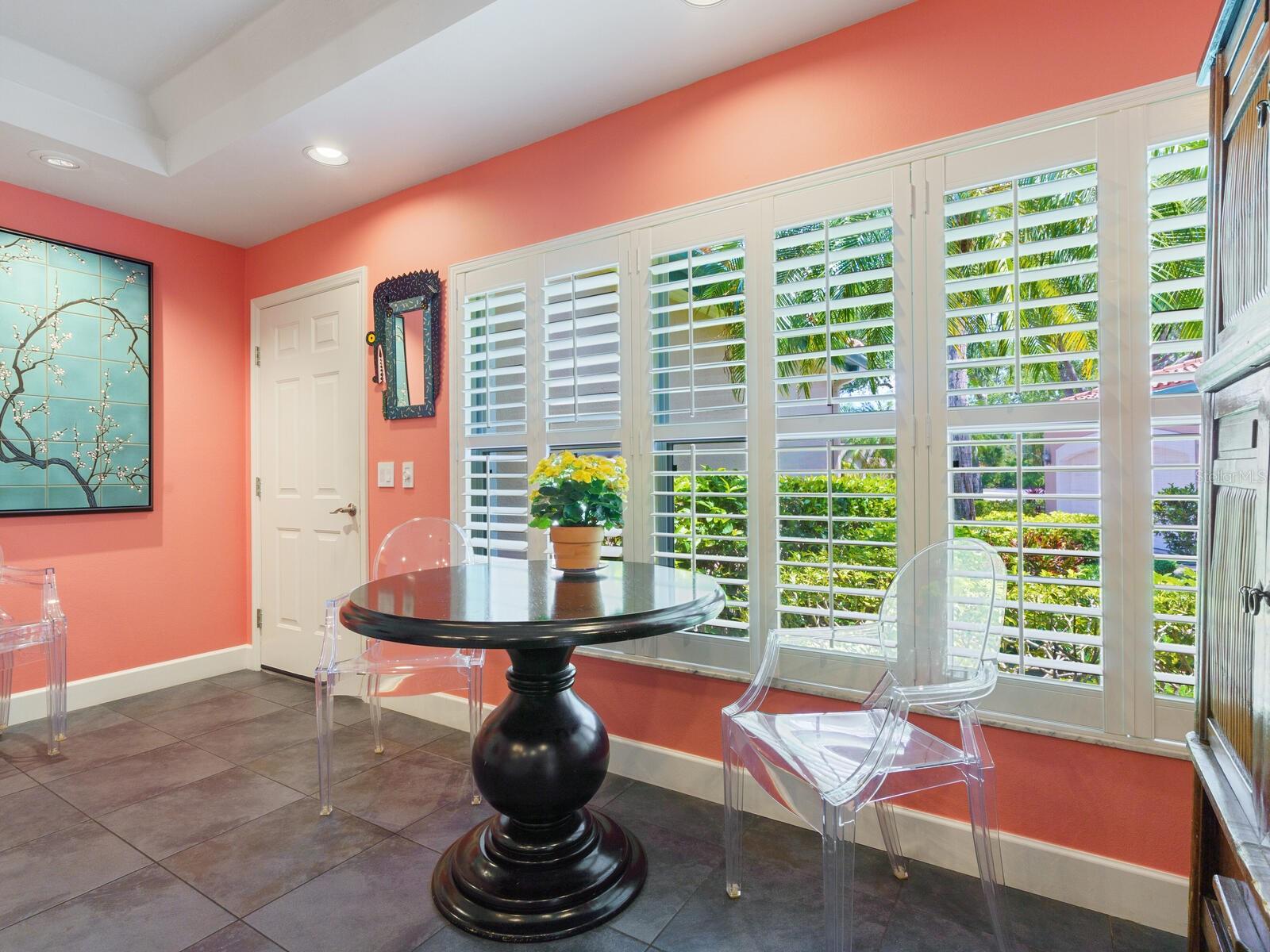 1701 STARLING DR, SARASOTA, FL, 34231