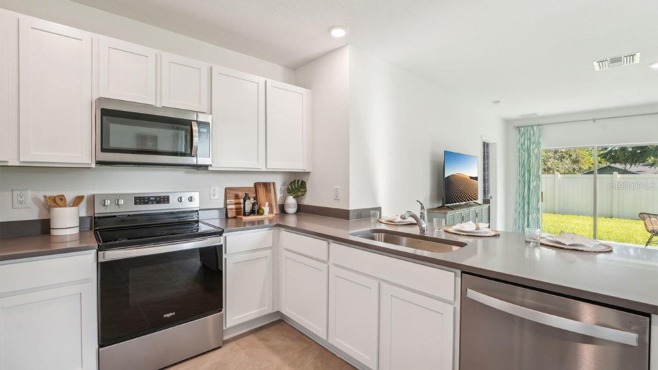 33175 OSPREY PEAK WAY, SAN ANTONIO, FL, 33576