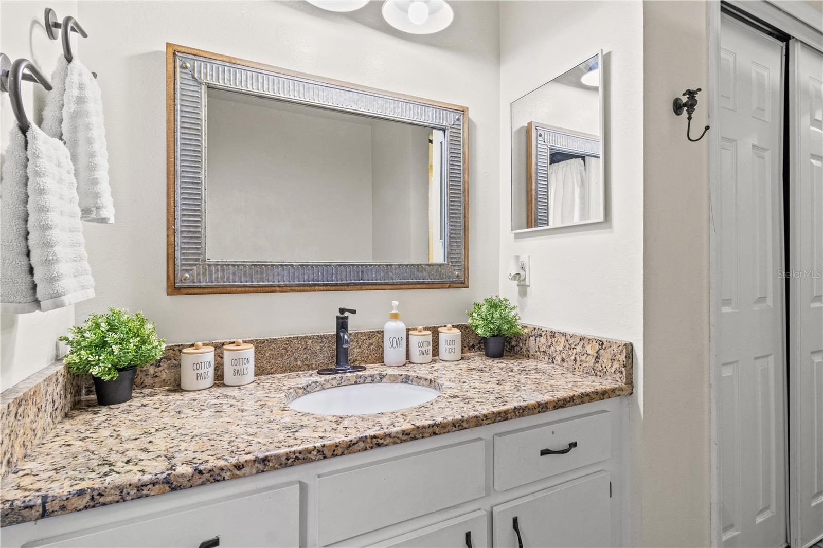 1307 WINDJAMMER PL, VALRICO, FL, 33594