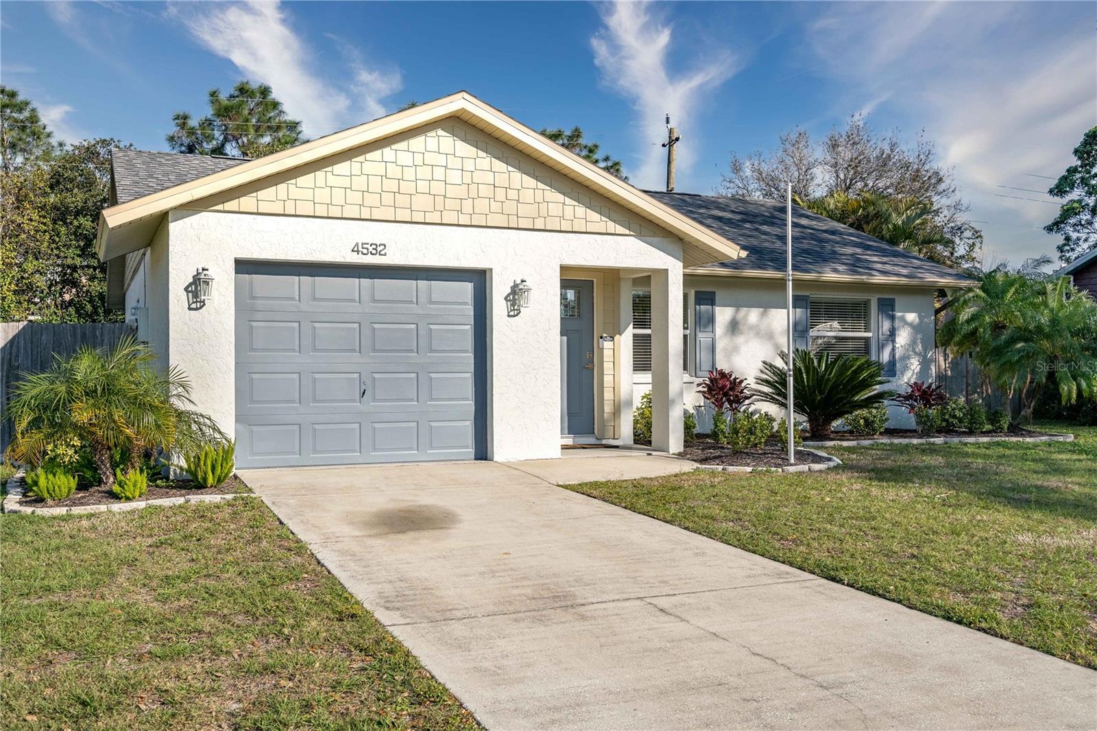 4532 N SHADE AVE, SARASOTA, FL, 34234