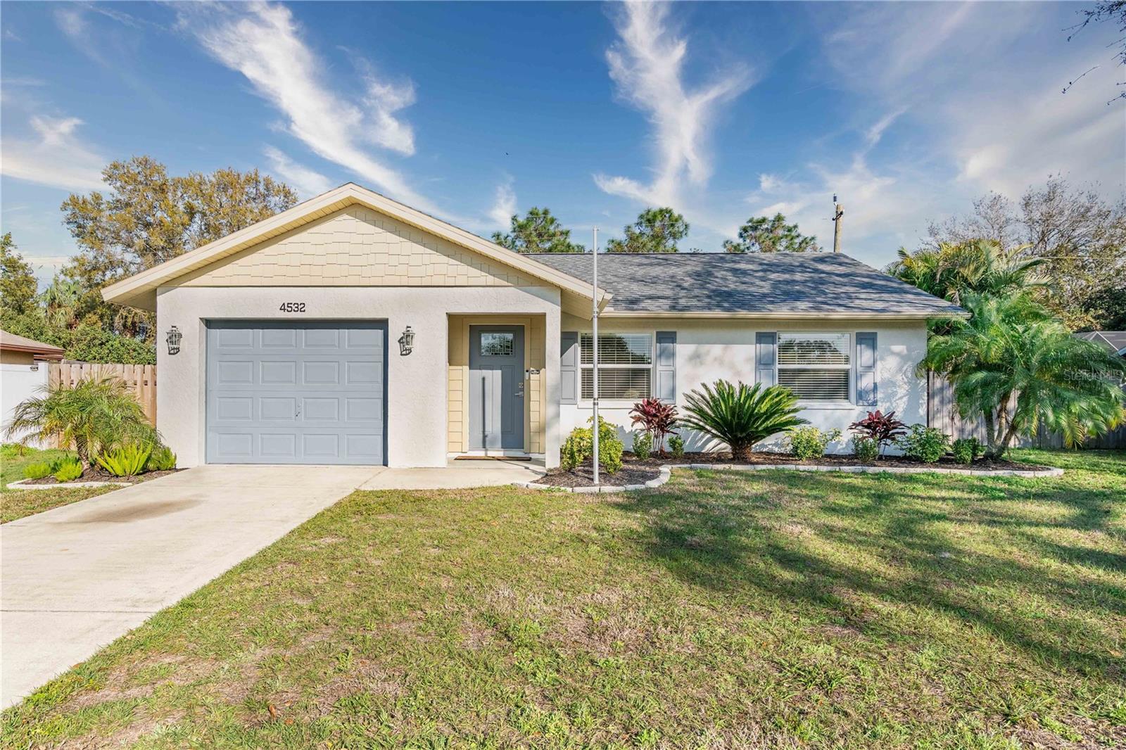 4532 N SHADE AVE, SARASOTA, FL, 34234