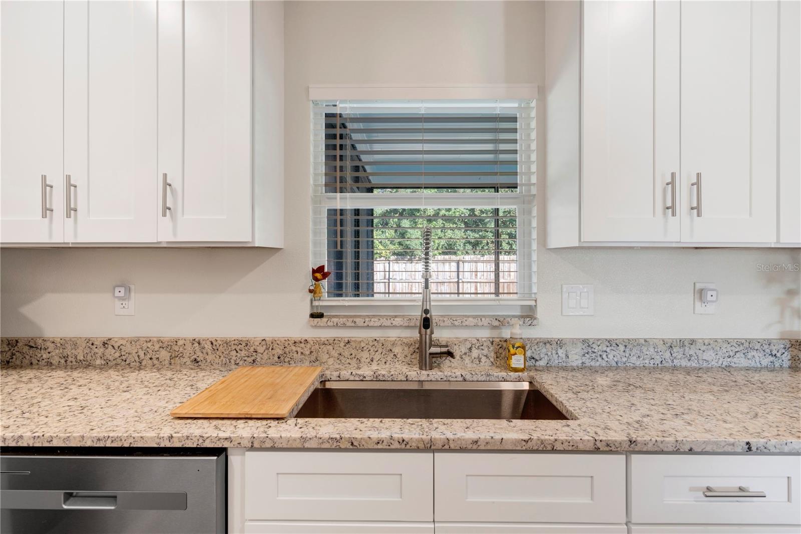 4532 N SHADE AVE, SARASOTA, FL, 34234