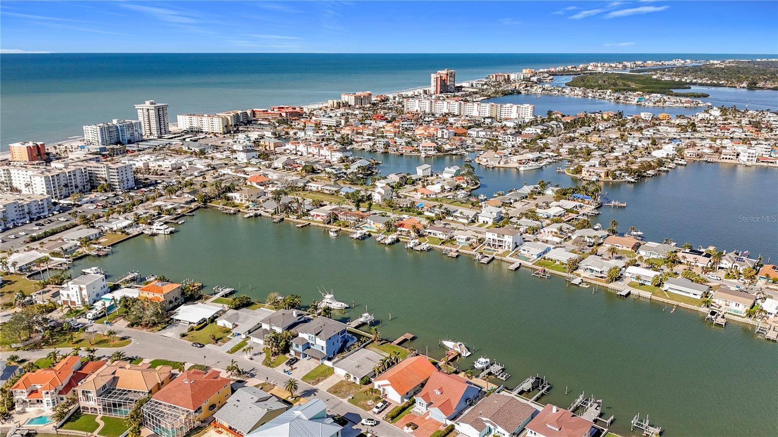 17030 DOLPHIN DR, NORTH REDINGTON BEACH, FL, 33708