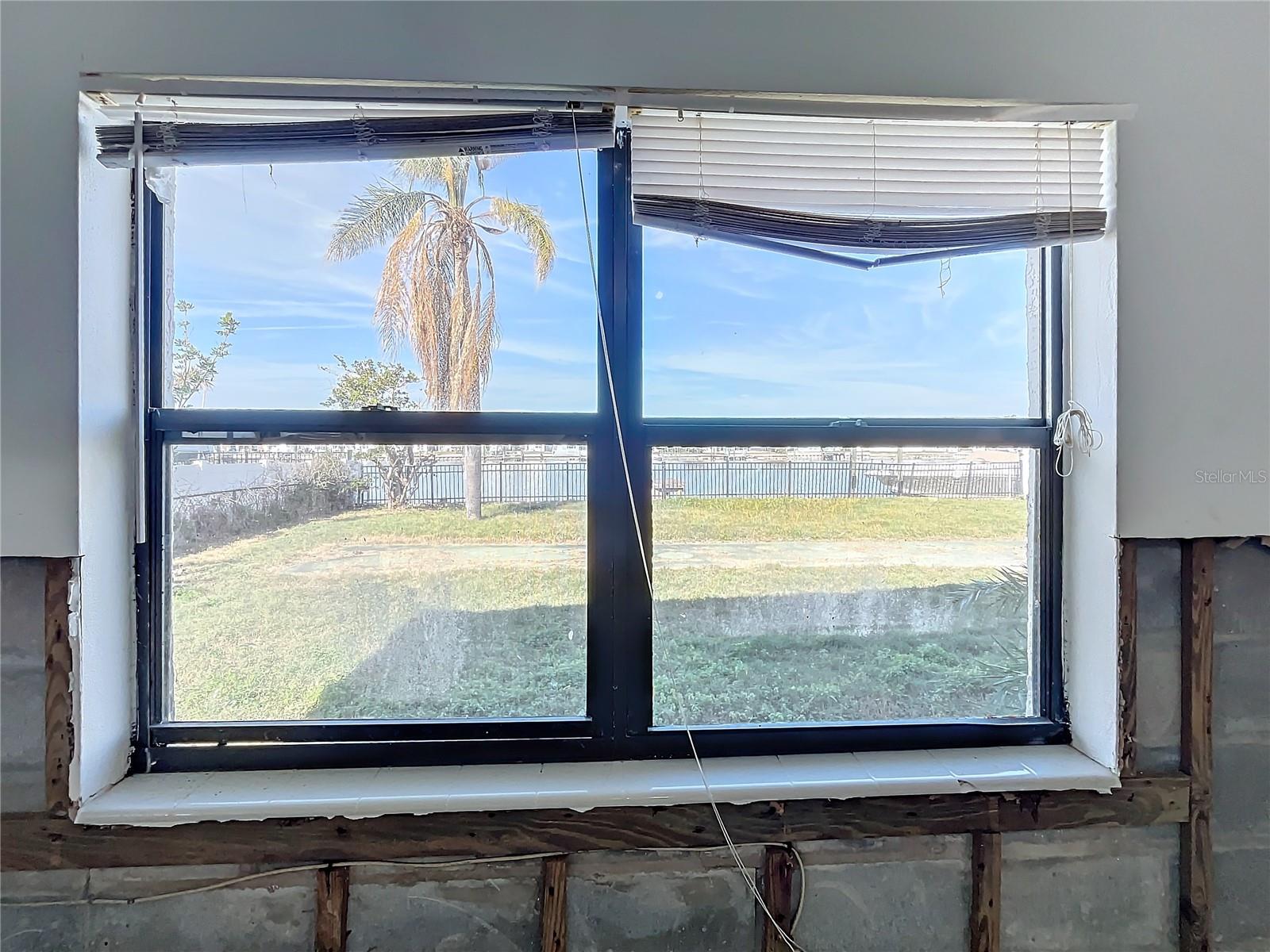 17030 DOLPHIN DR, NORTH REDINGTON BEACH, FL, 33708