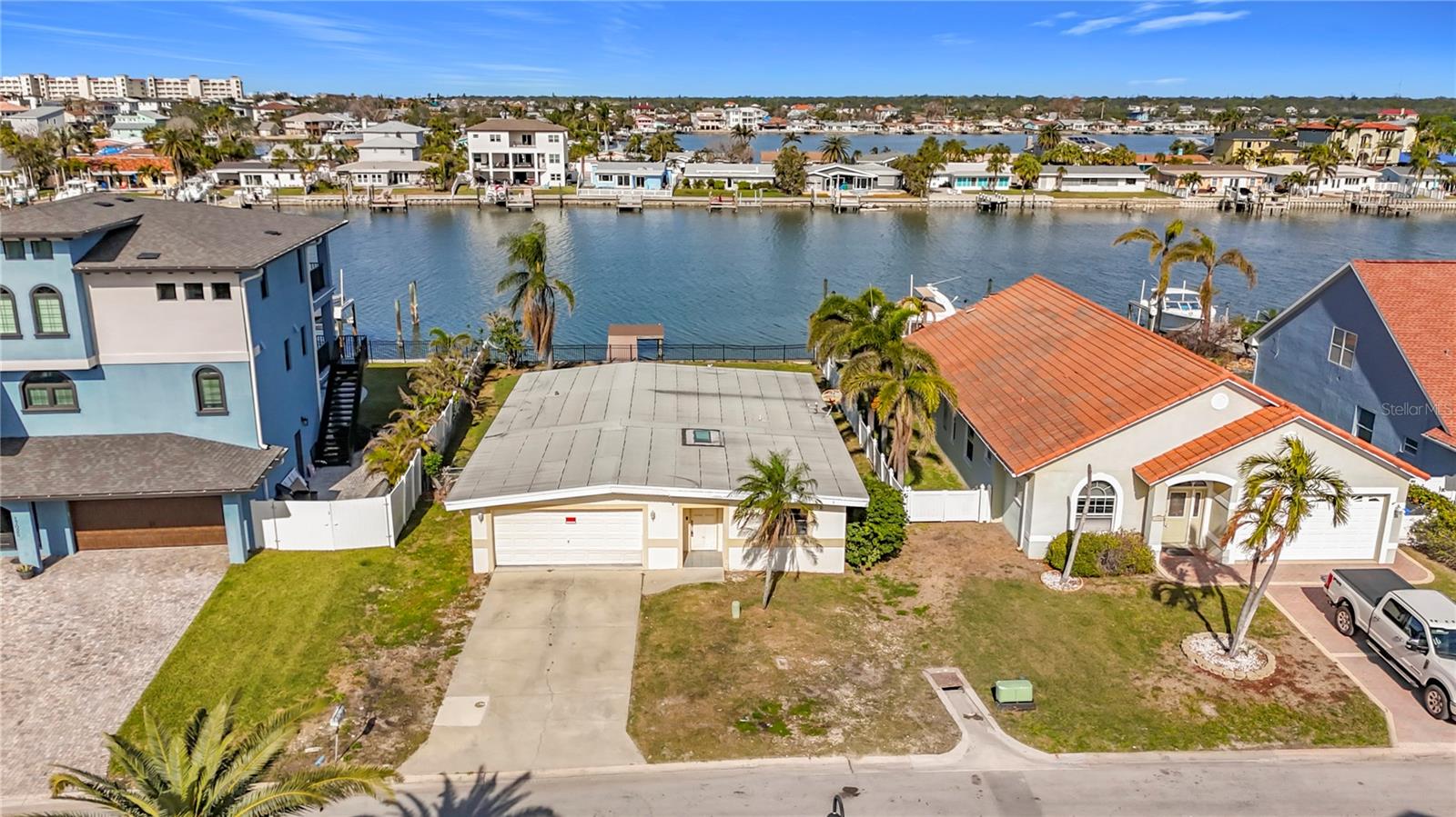 17030 DOLPHIN DR, NORTH REDINGTON BEACH, FL, 33708