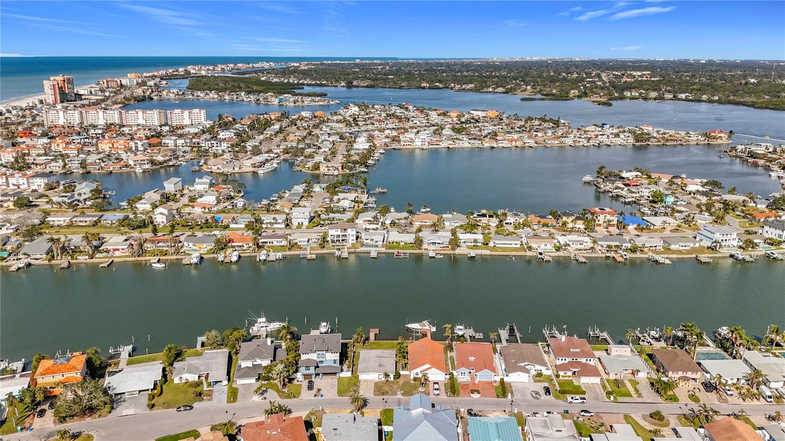 17030 DOLPHIN DR, NORTH REDINGTON BEACH, FL, 33708