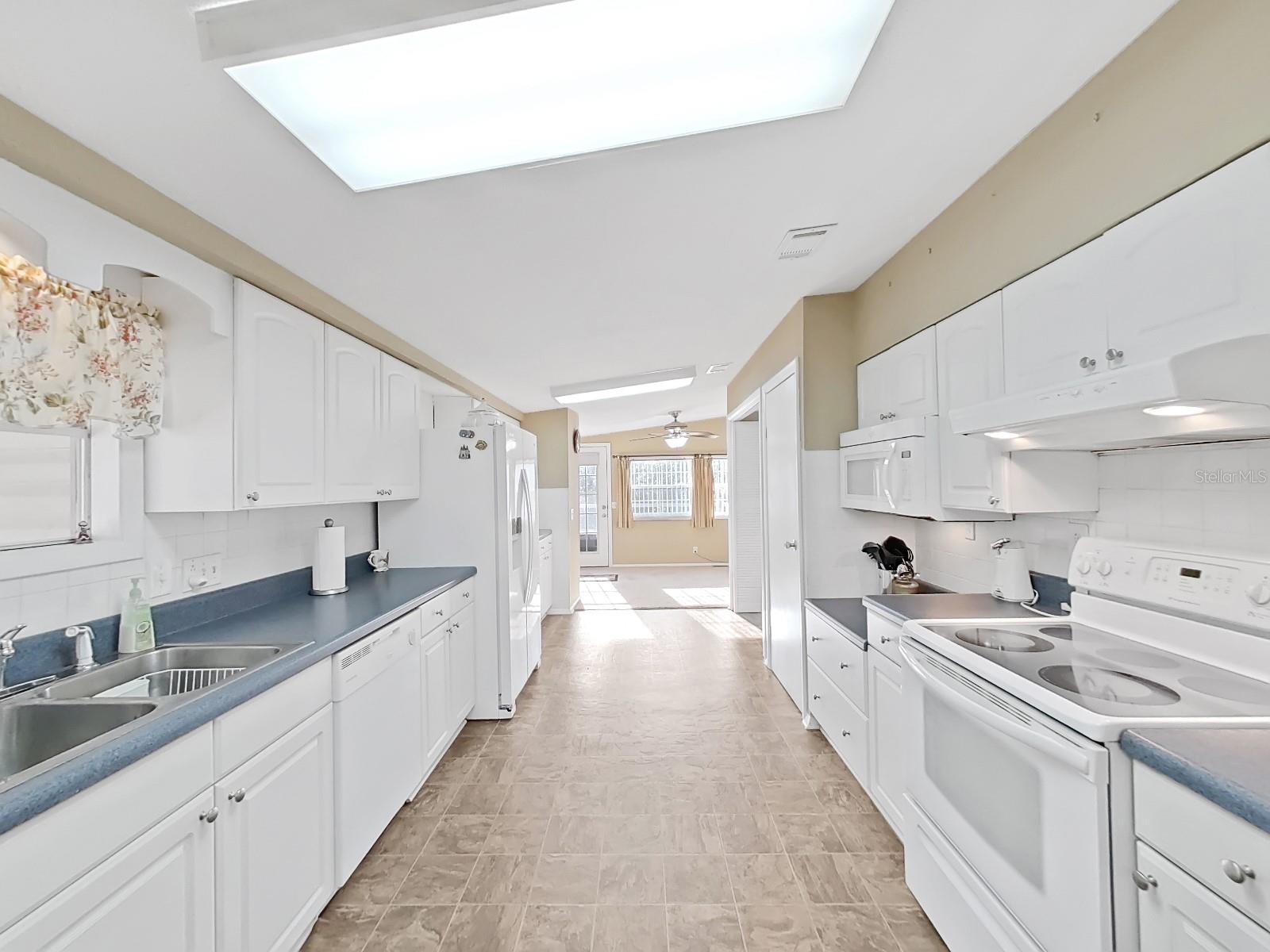 1750 FOX HILL DR, LAKELAND, FL, 33810