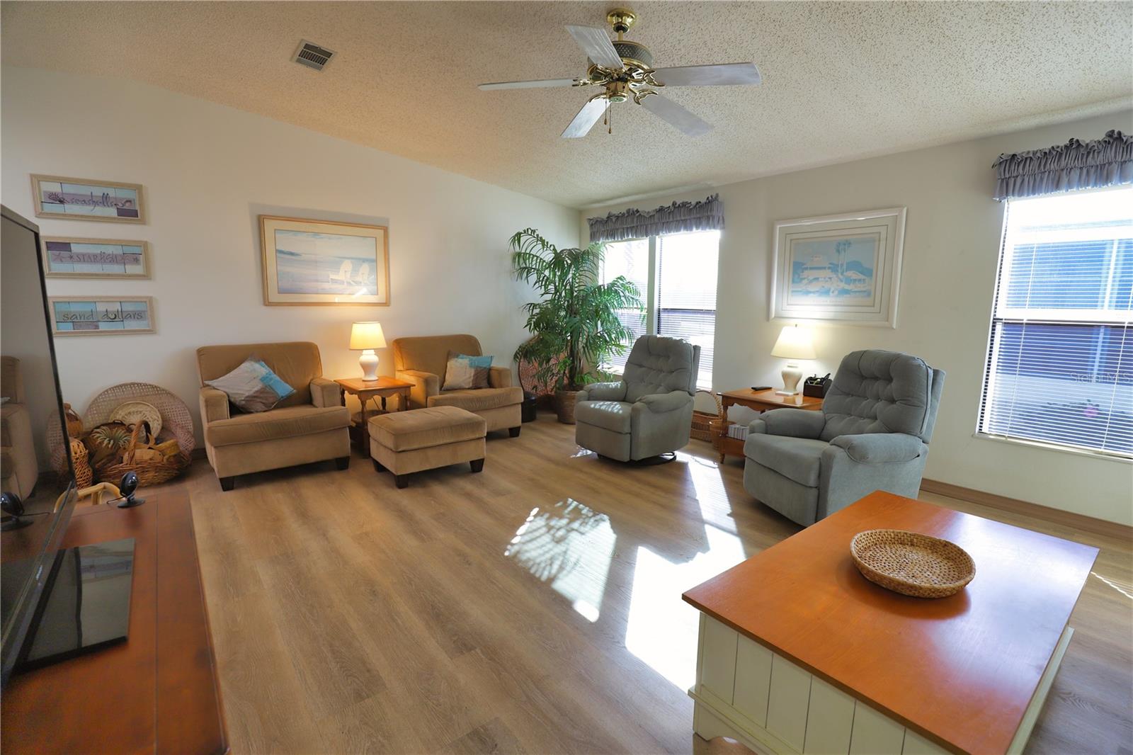 208 HIBISCO DR, NORTH PORT, FL, 34287