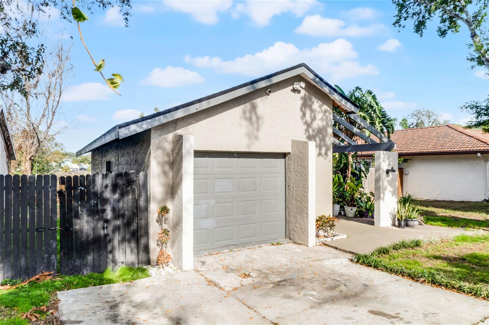 2216 GREENVIEW CIR, ORLANDO, FL, 32808