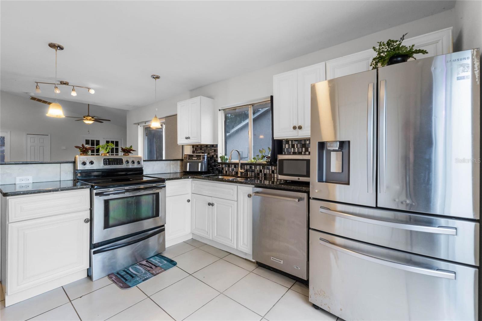 2216 GREENVIEW CIR, ORLANDO, FL, 32808