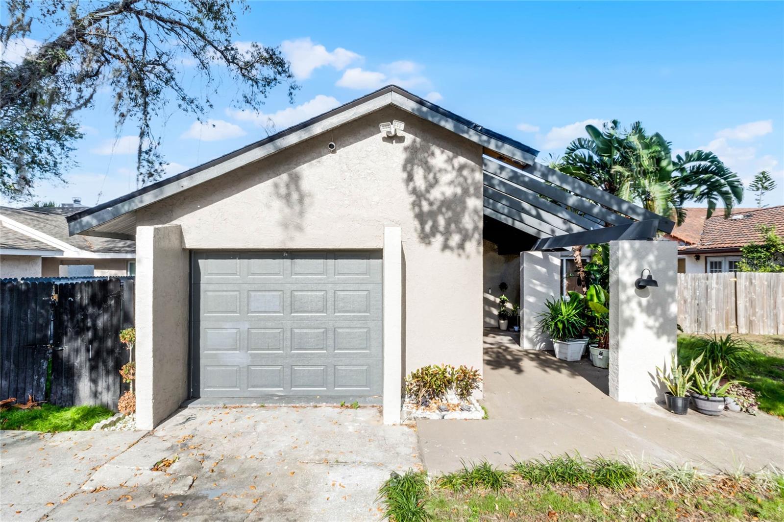 2216 GREENVIEW CIR, ORLANDO, FL, 32808