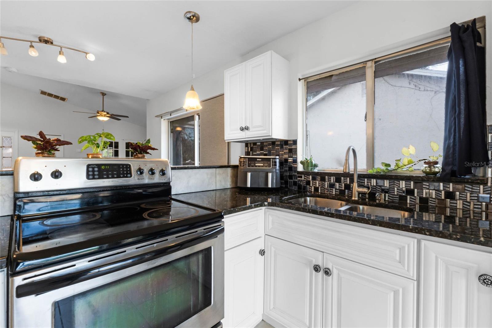 2216 GREENVIEW CIR, ORLANDO, FL, 32808