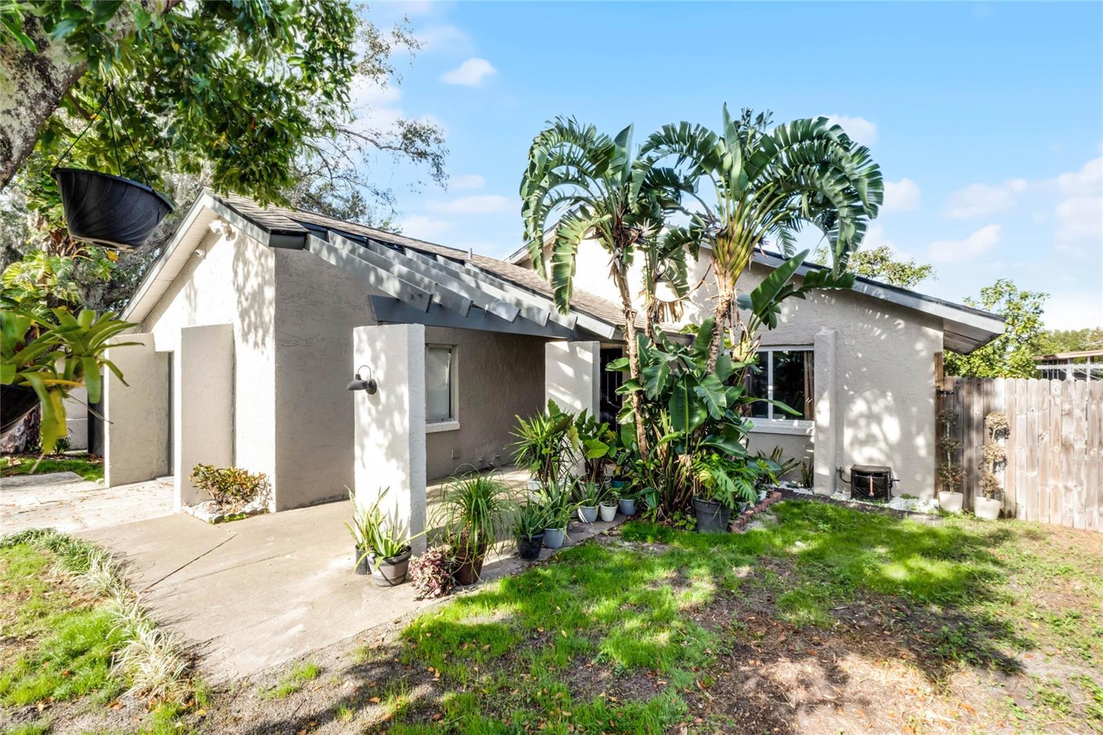2216 GREENVIEW CIR, ORLANDO, FL, 32808