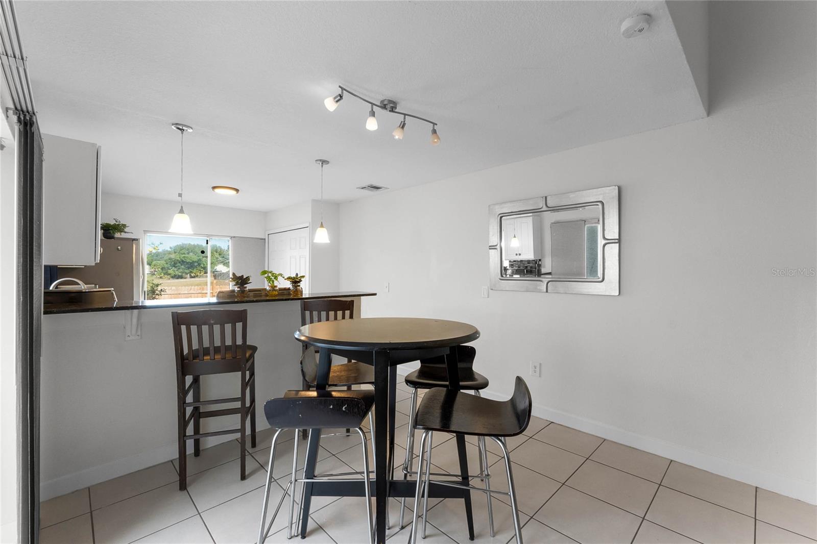 2216 GREENVIEW CIR, ORLANDO, FL, 32808
