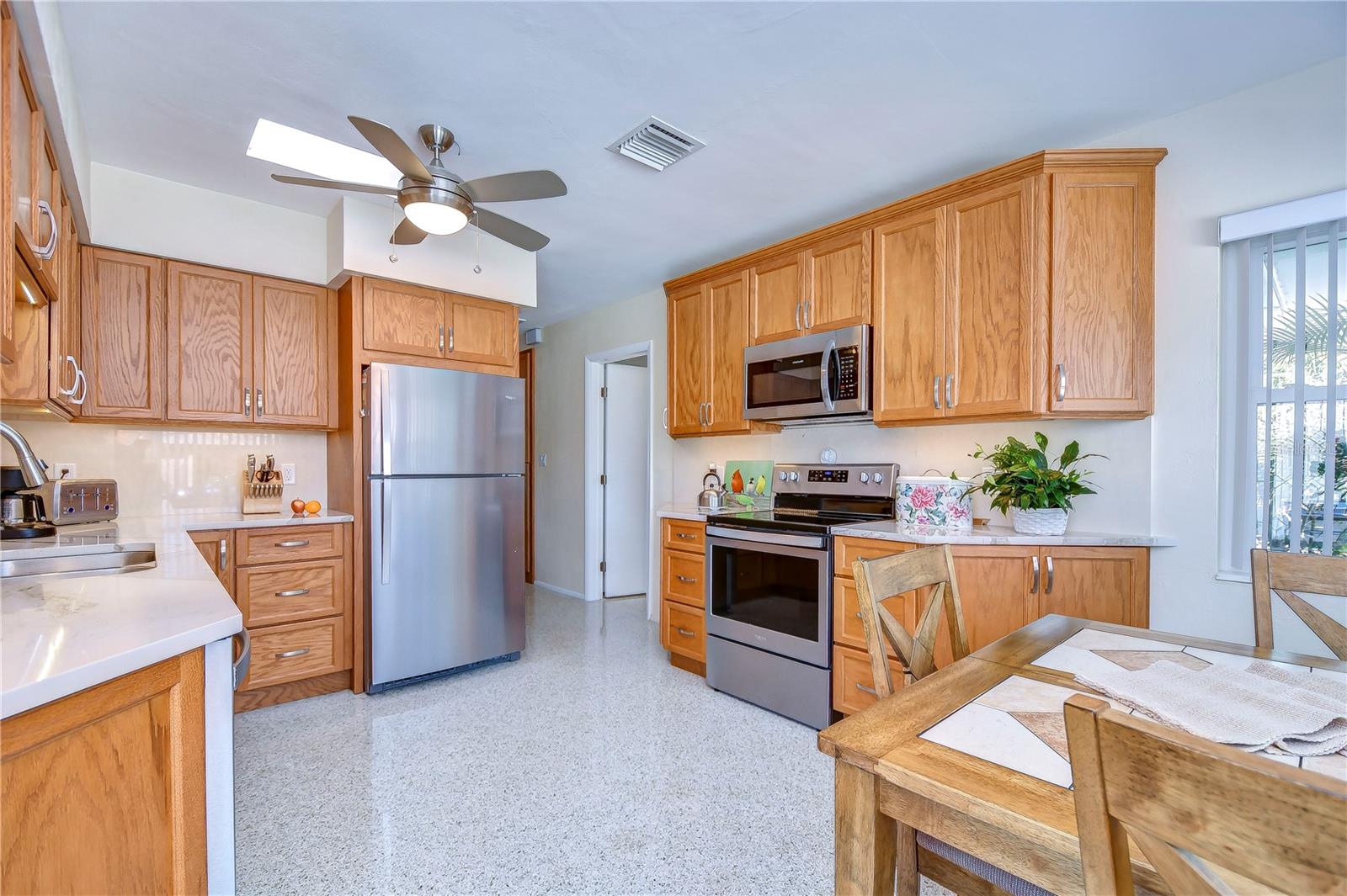 5240 31ST AVE S, GULFPORT, FL, 33707