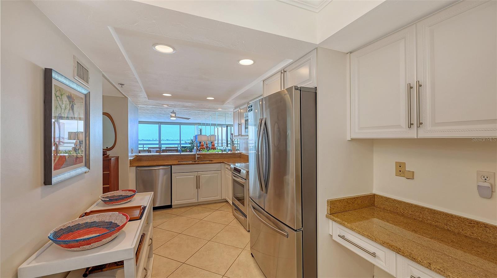 988 BLVD OF THE ARTS #1016, SARASOTA, FL, 34236