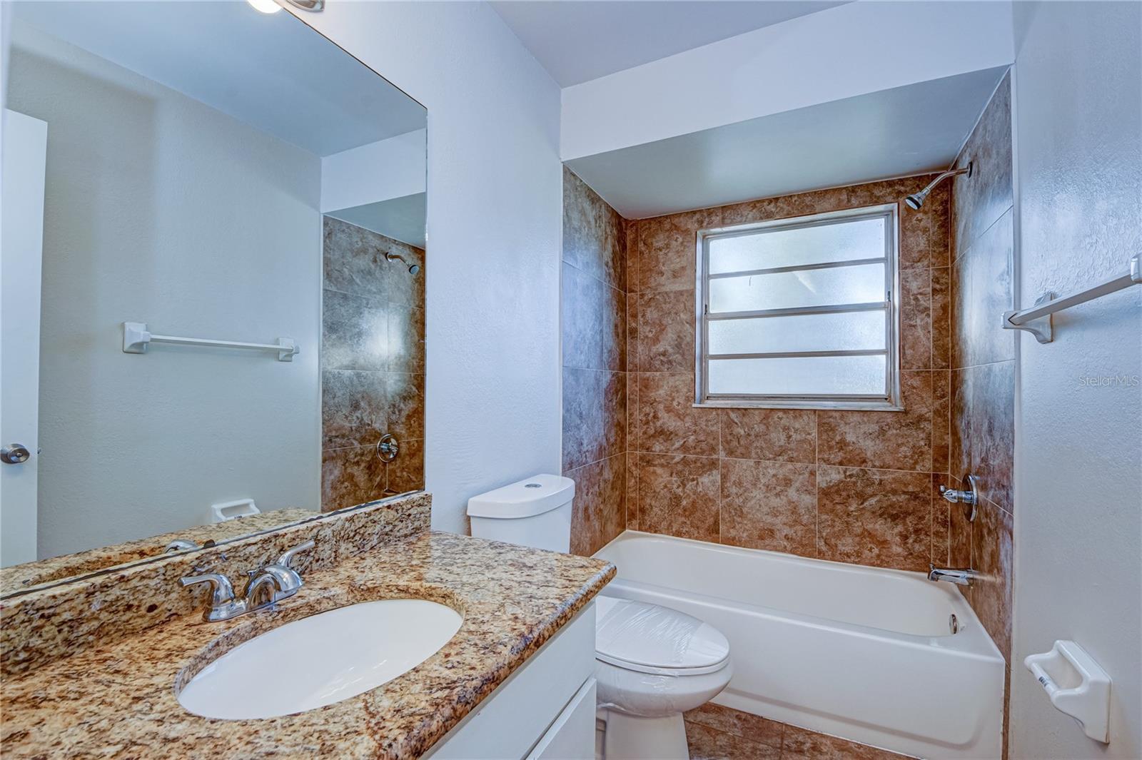 209 MEADOW HILLS DR, SANFORD, FL, 32773