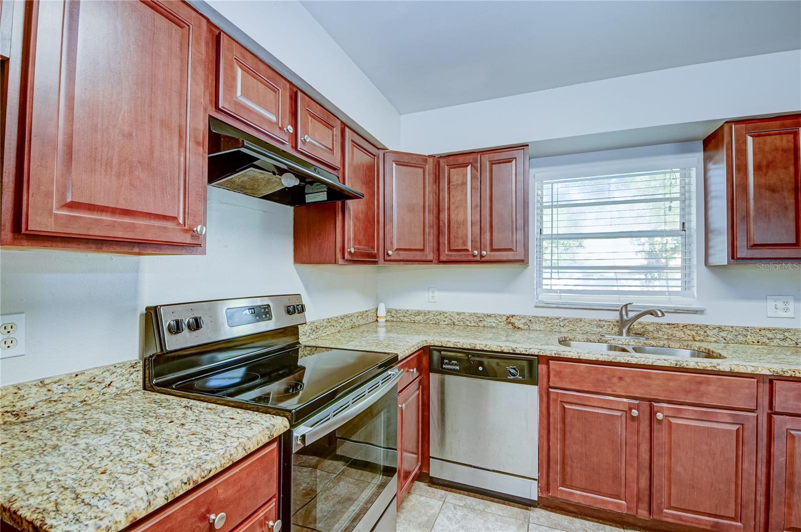 209 MEADOW HILLS DR, SANFORD, FL, 32773