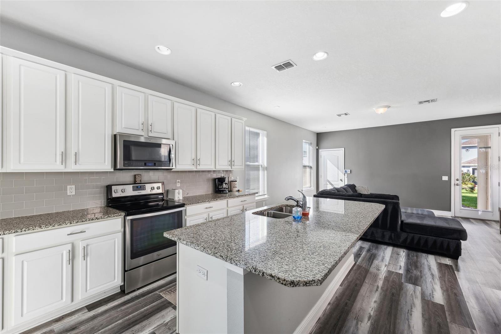 7230 MILESTONE DR, APOLLO BEACH, FL, 33572