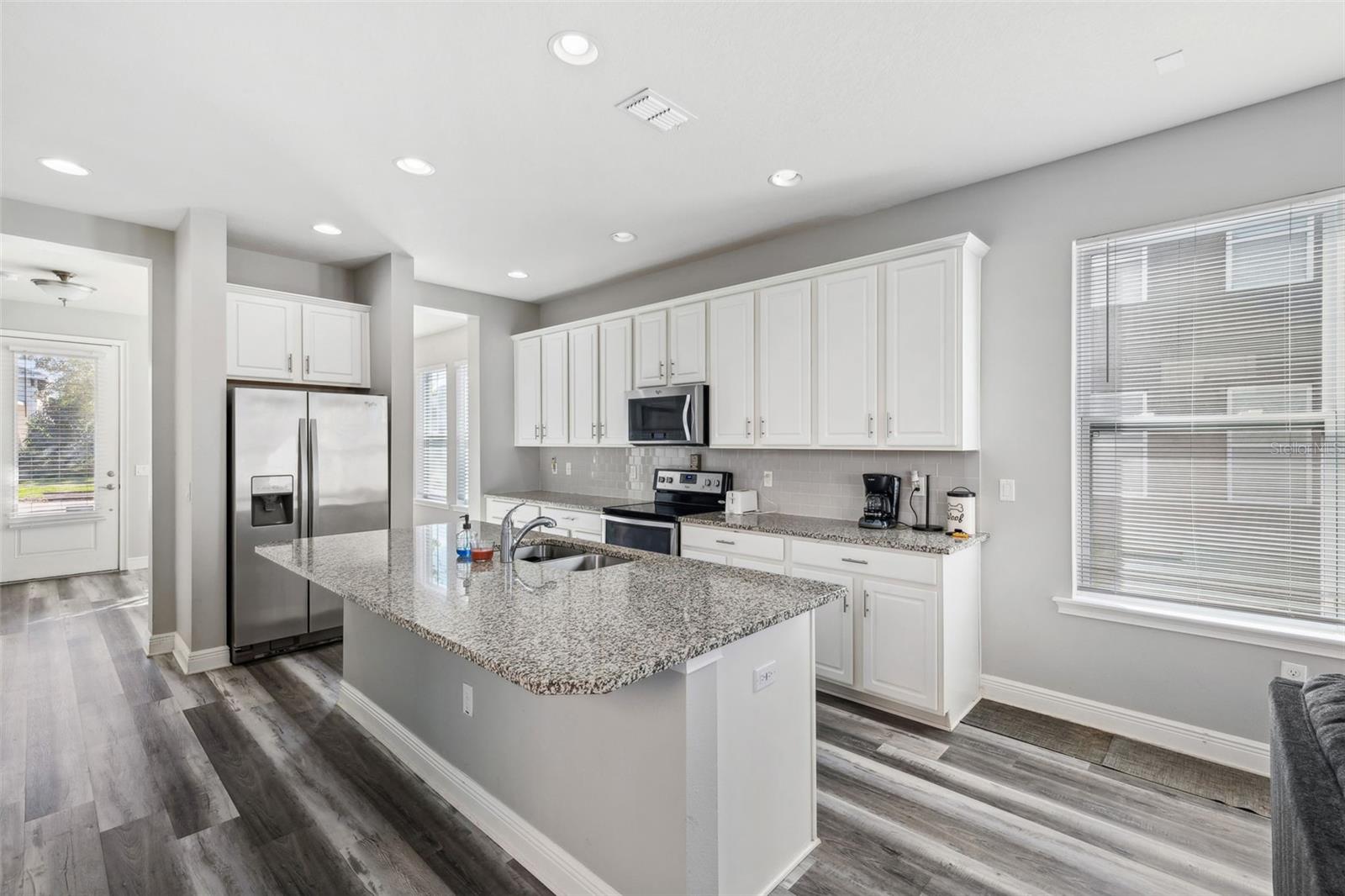 7230 MILESTONE DR, APOLLO BEACH, FL, 33572