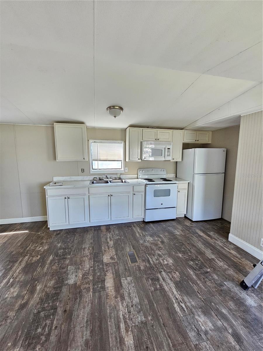 3245 E MAIN ST #11, LAKELAND, FL, 33807