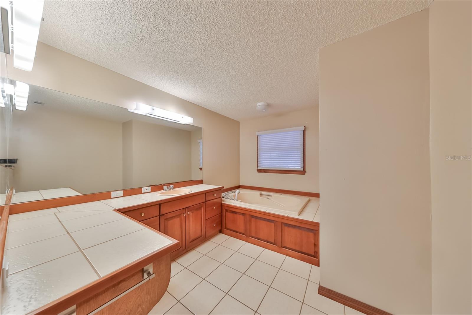 220 COLEMAN DR E, WINTER HAVEN, FL, 33884