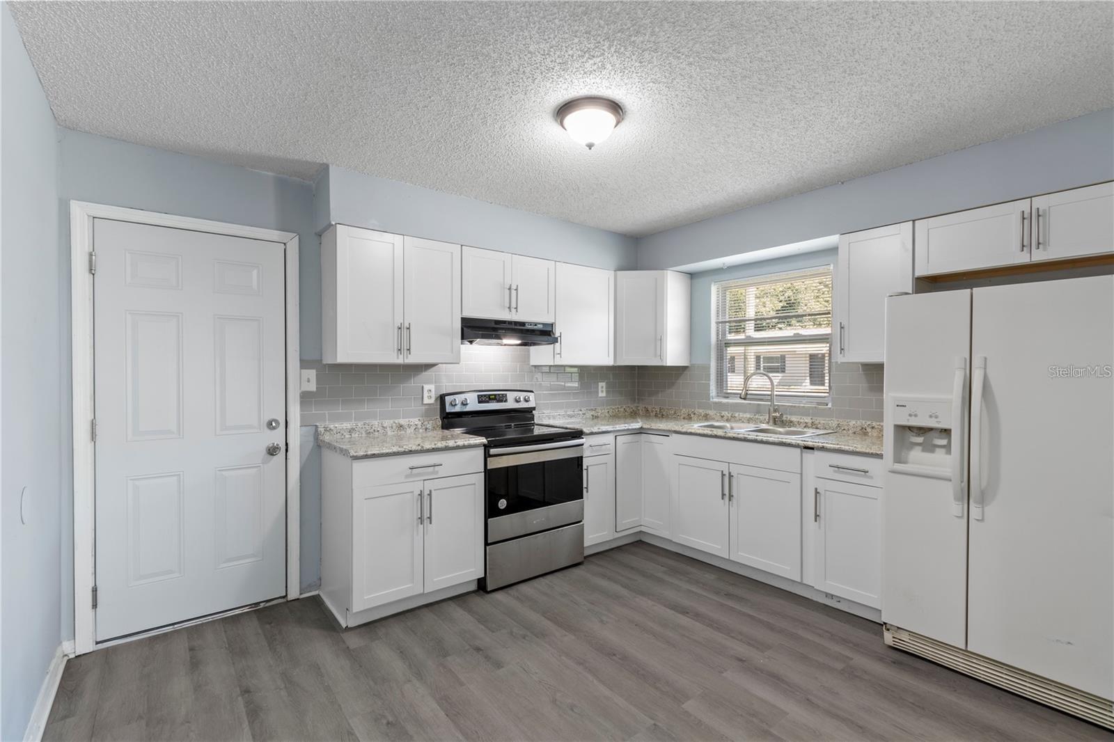 1703 BIRCHWOOD CIR #1, LEESBURG, FL, 34748