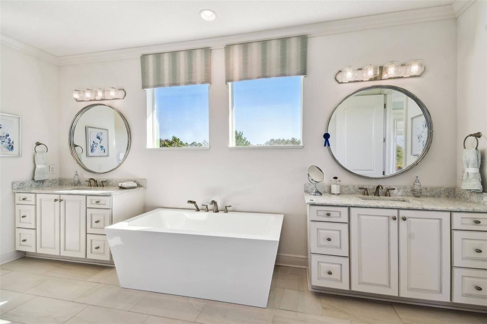 5333 LAKE VENICE DR, WIMAUMA, FL, 33598