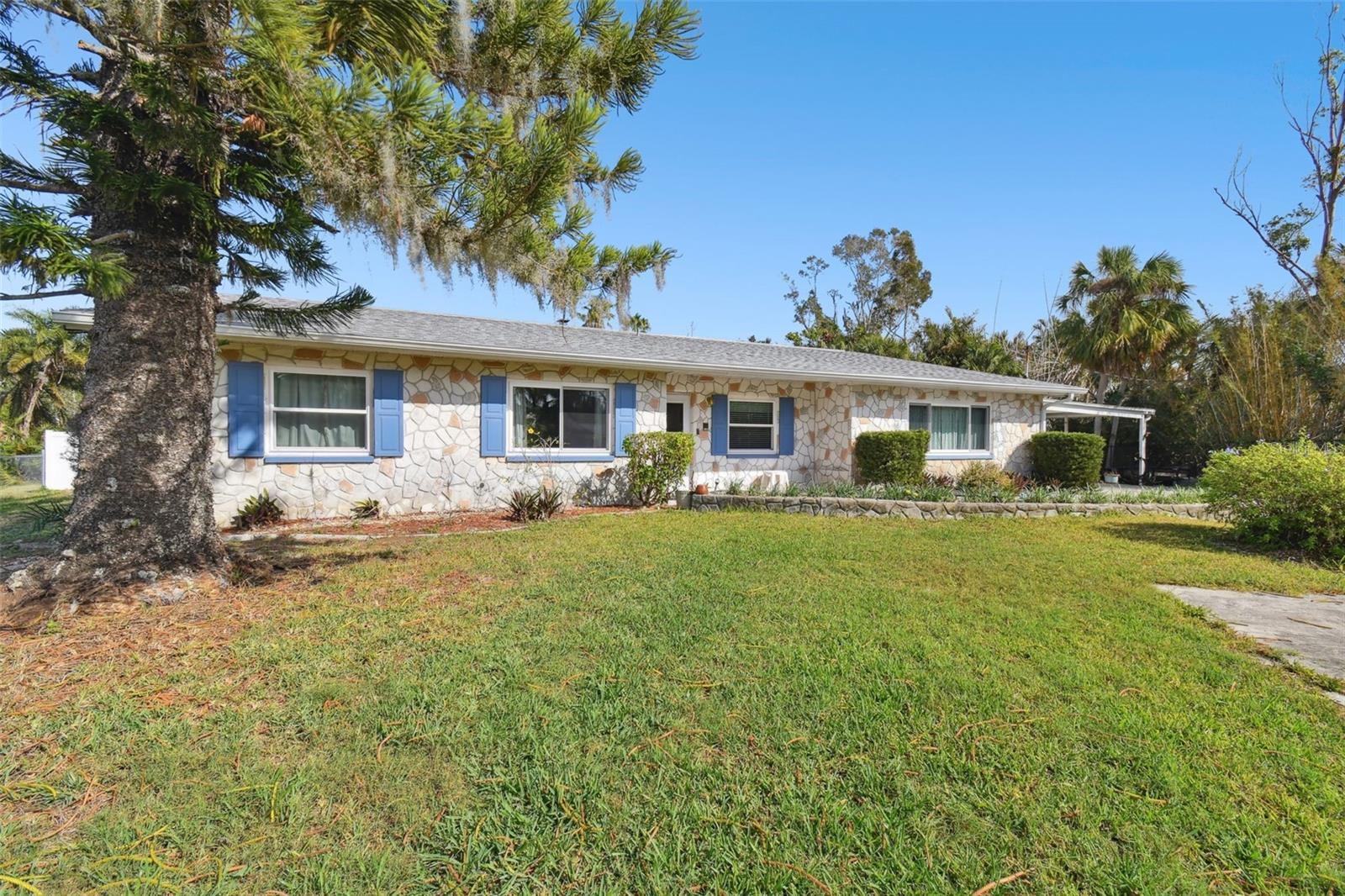 304 10TH ST SW, RUSKIN, FL, 33570