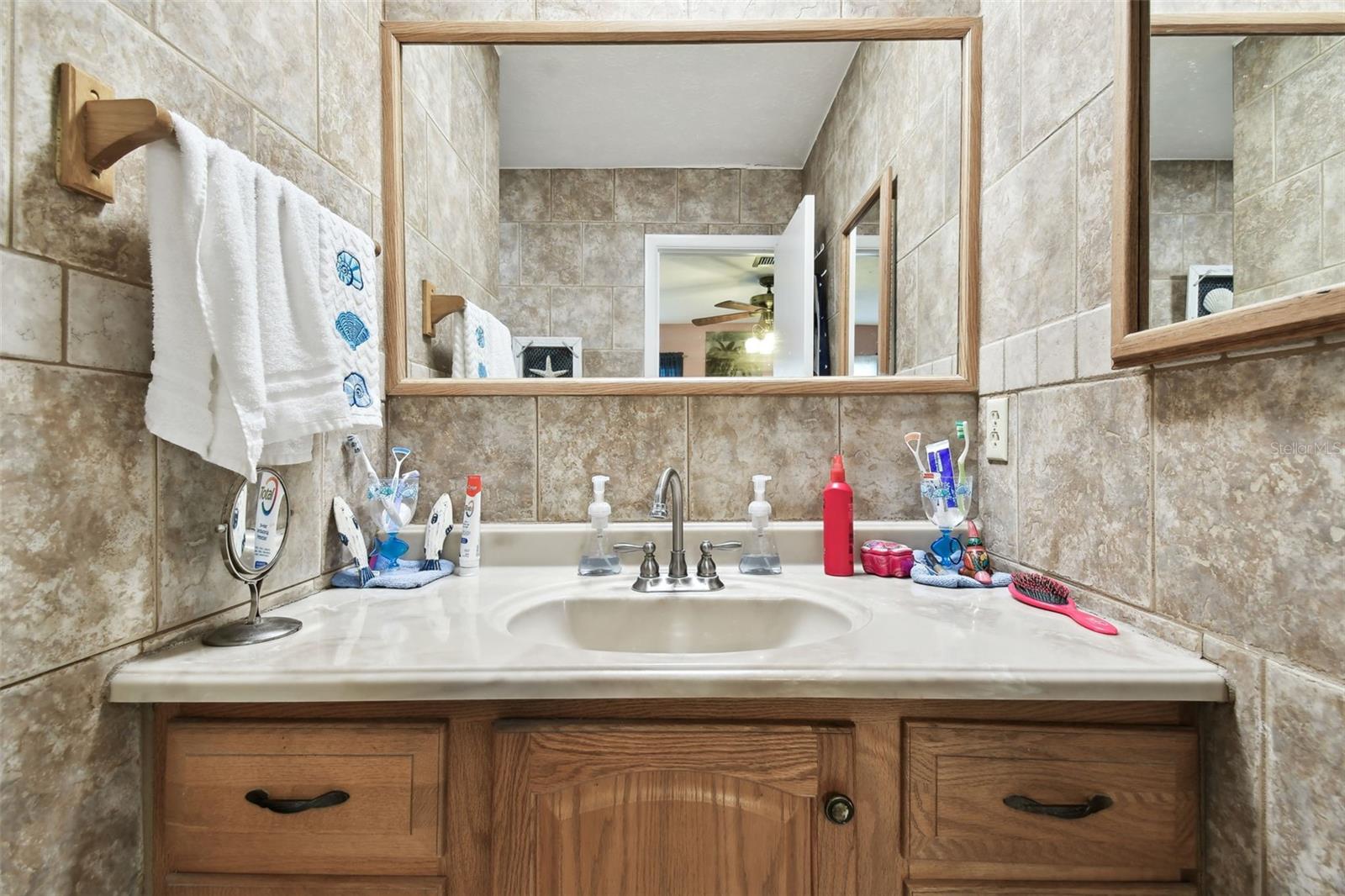 304 10TH ST SW, RUSKIN, FL, 33570