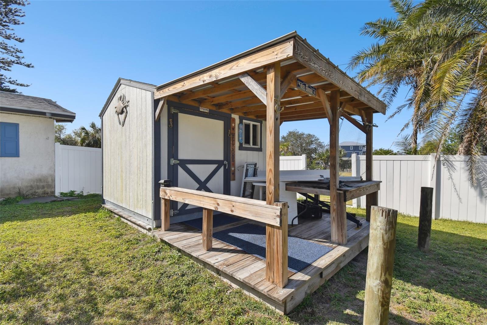 304 10TH ST SW, RUSKIN, FL, 33570