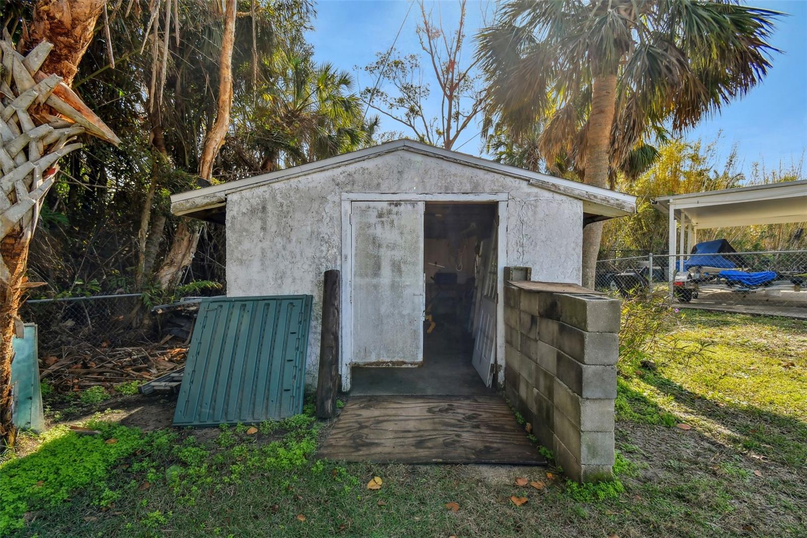 304 10TH ST SW, RUSKIN, FL, 33570