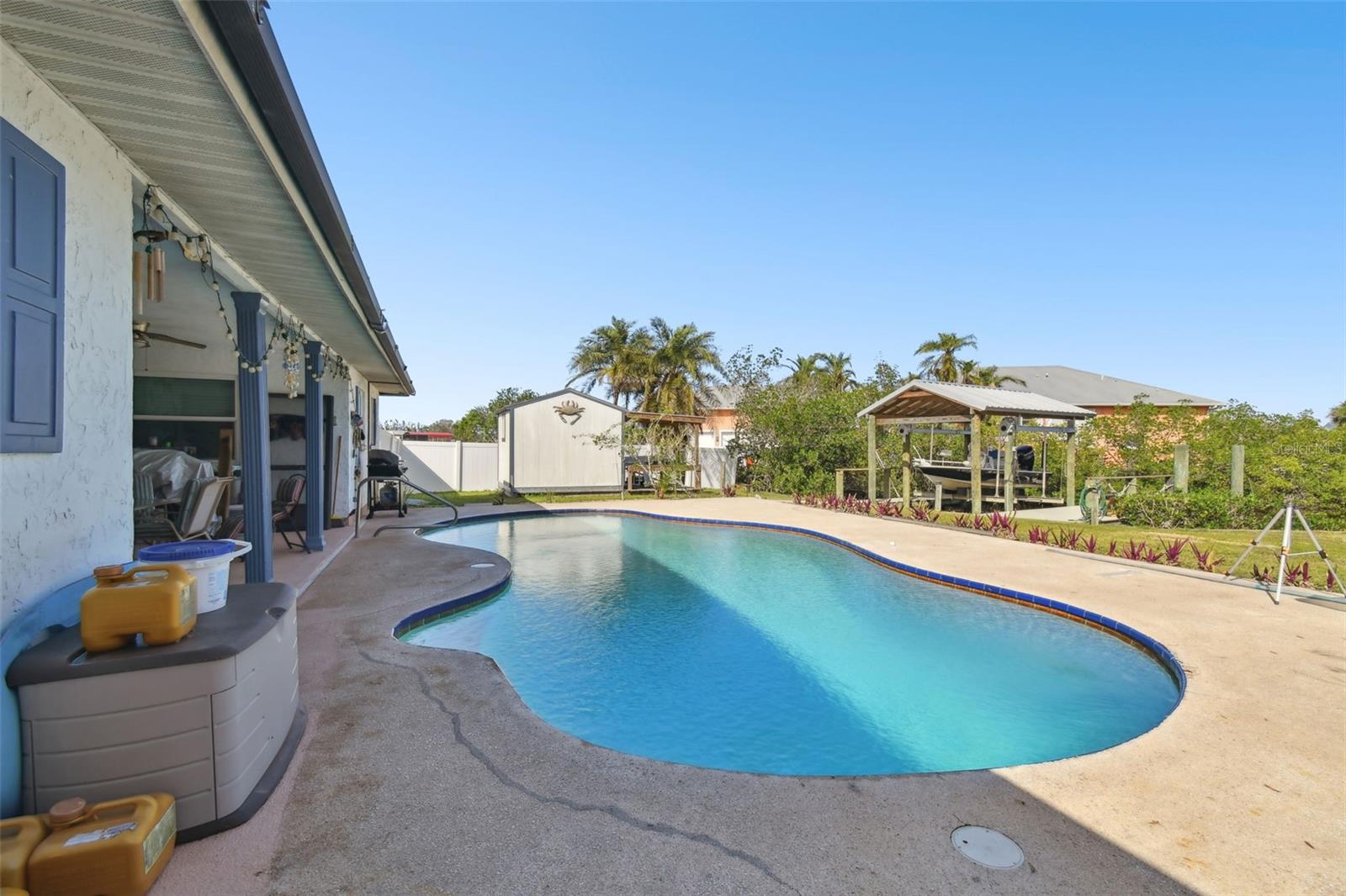 304 10TH ST SW, RUSKIN, FL, 33570