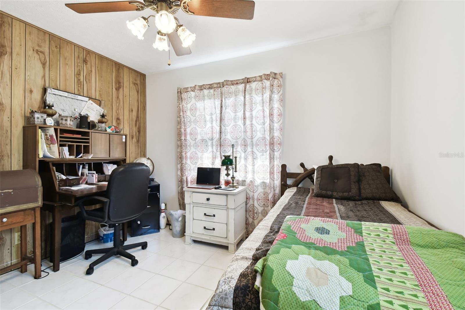 304 10TH ST SW, RUSKIN, FL, 33570