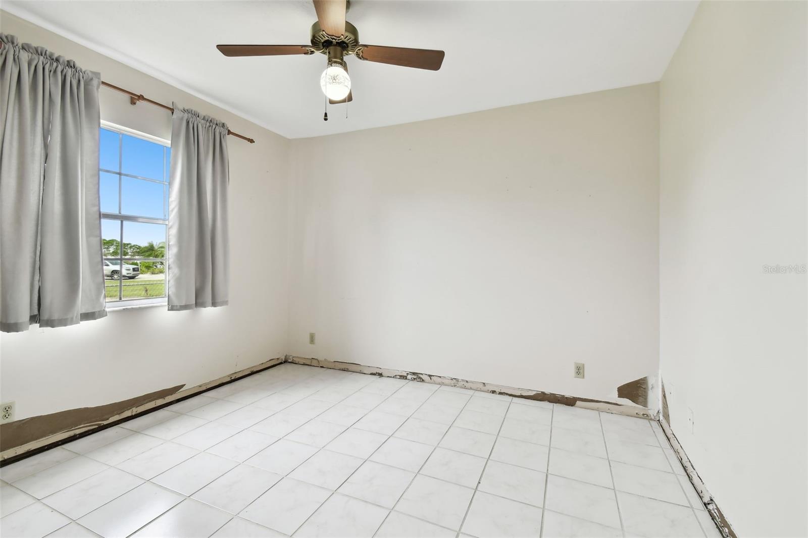 304 10TH ST SW, RUSKIN, FL, 33570