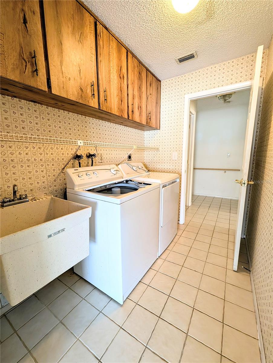 8040 PASADENA DR, PORT RICHEY, FL, 34668